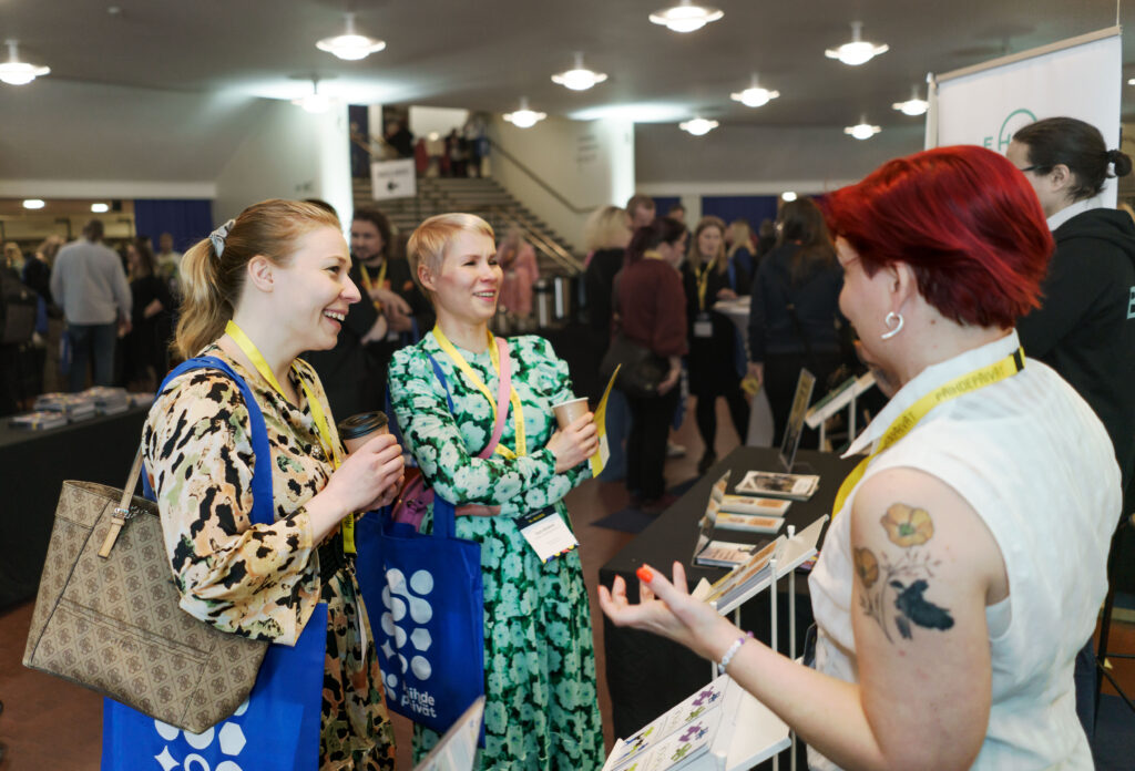 Kuvassa Päihdepäivien yleisöä 2025.